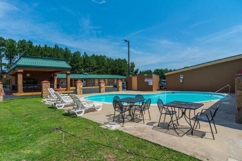 Rodeway Inn Swainsboro Luaran gambar