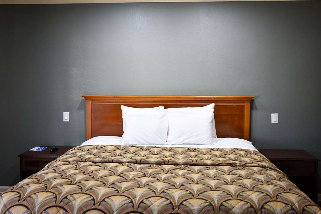 Rodeway Inn Swainsboro Bilik gambar